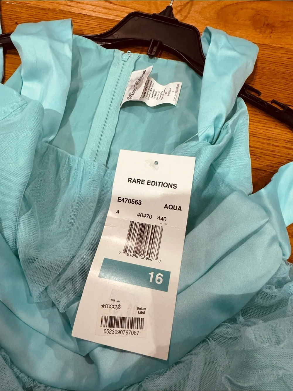 Rare Editions sleeveless formal